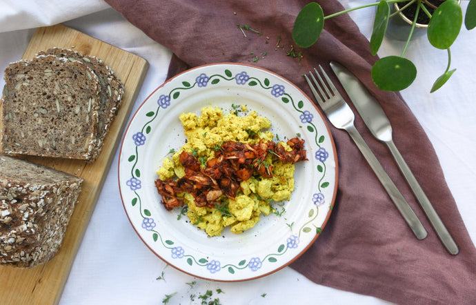 Rührtofu mit deftigen Jackfruit Shreds